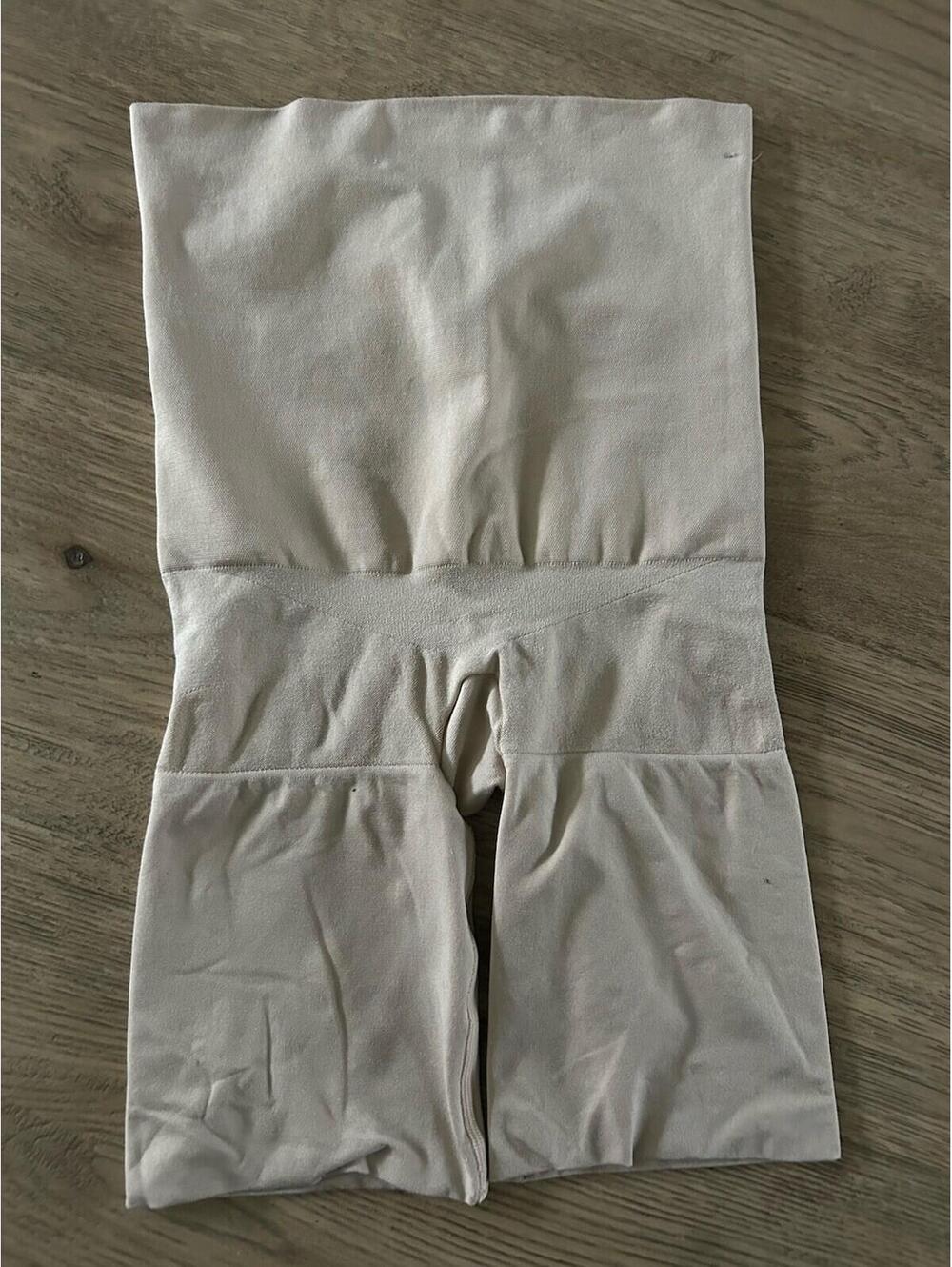 Assets Spanx Micro High Waist Mid-Thigh Shaper Short Nude Beige Sz Medium